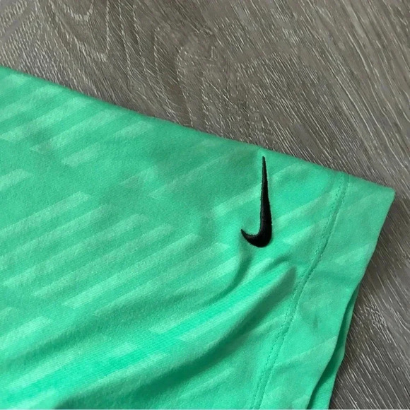 Men’s Nike Golf Tour Performance Green Polo Shirt Size Small - Picture 4 of 4